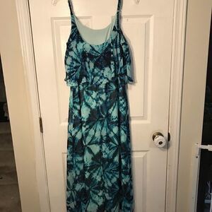 🌈Gorgeous 8/10 Long Blue Slip Dress!